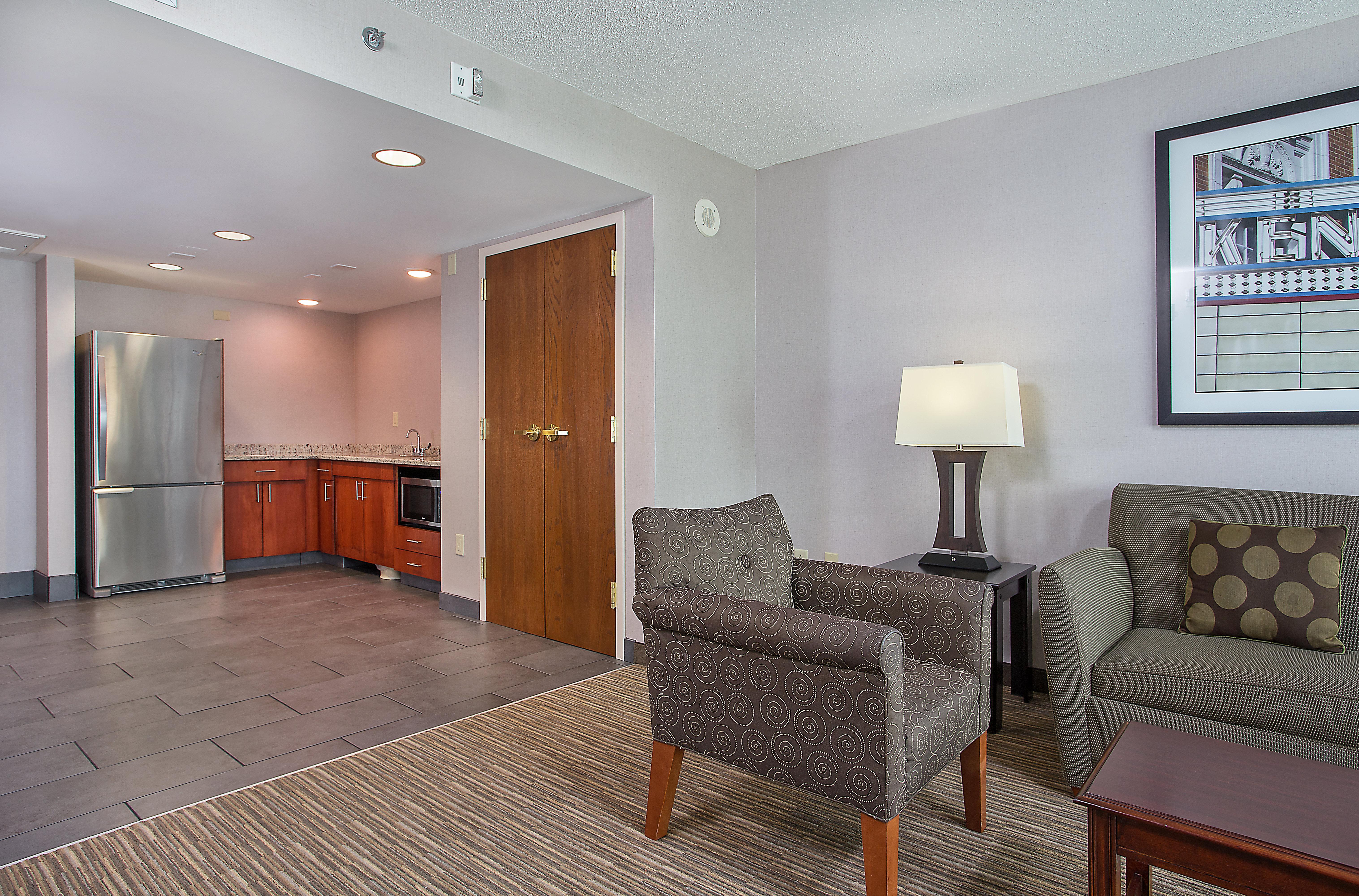 Holiday Inn University Plaza-Bowling Green By Ihg Exterior foto
