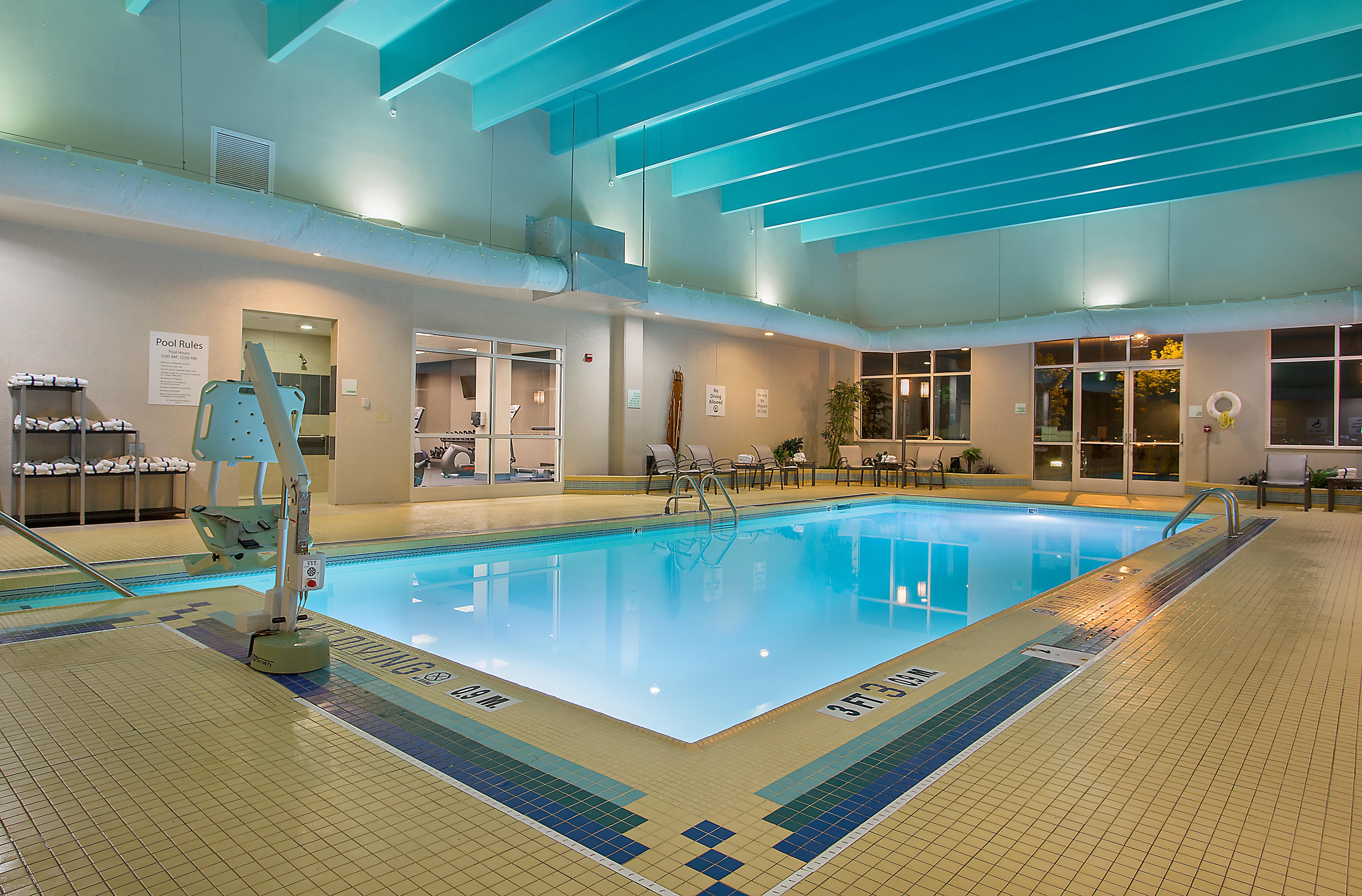 Holiday Inn University Plaza-Bowling Green By Ihg Exterior foto