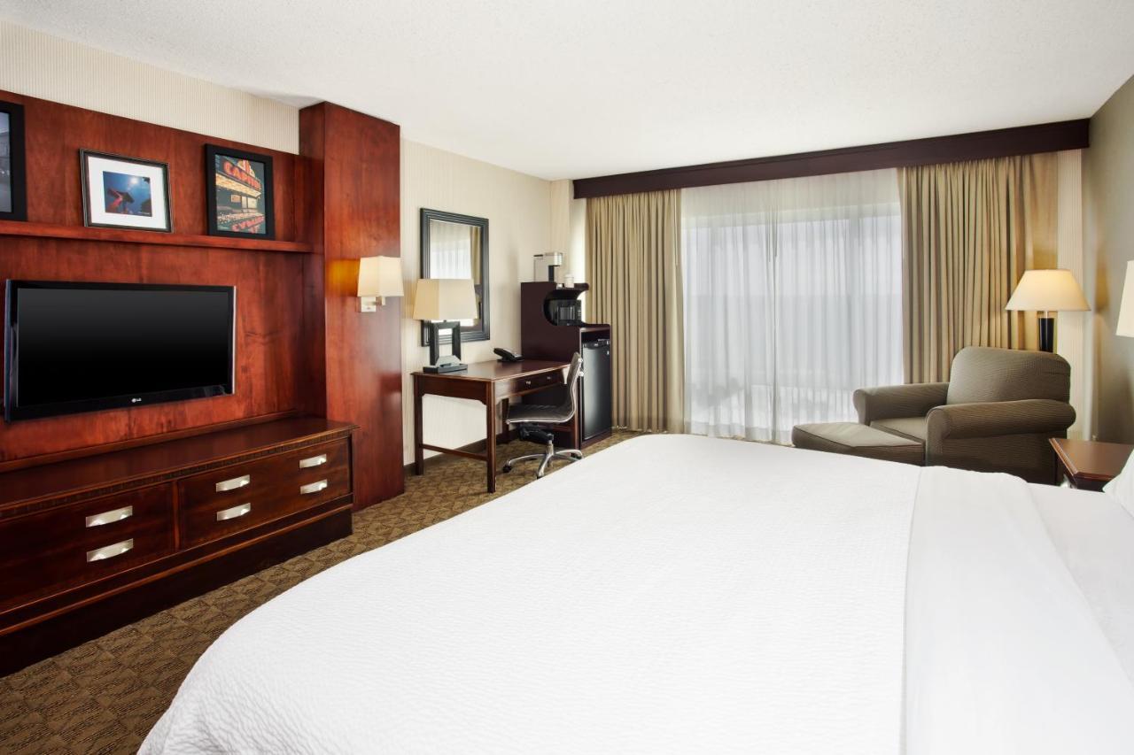 Holiday Inn University Plaza-Bowling Green By Ihg Exterior foto